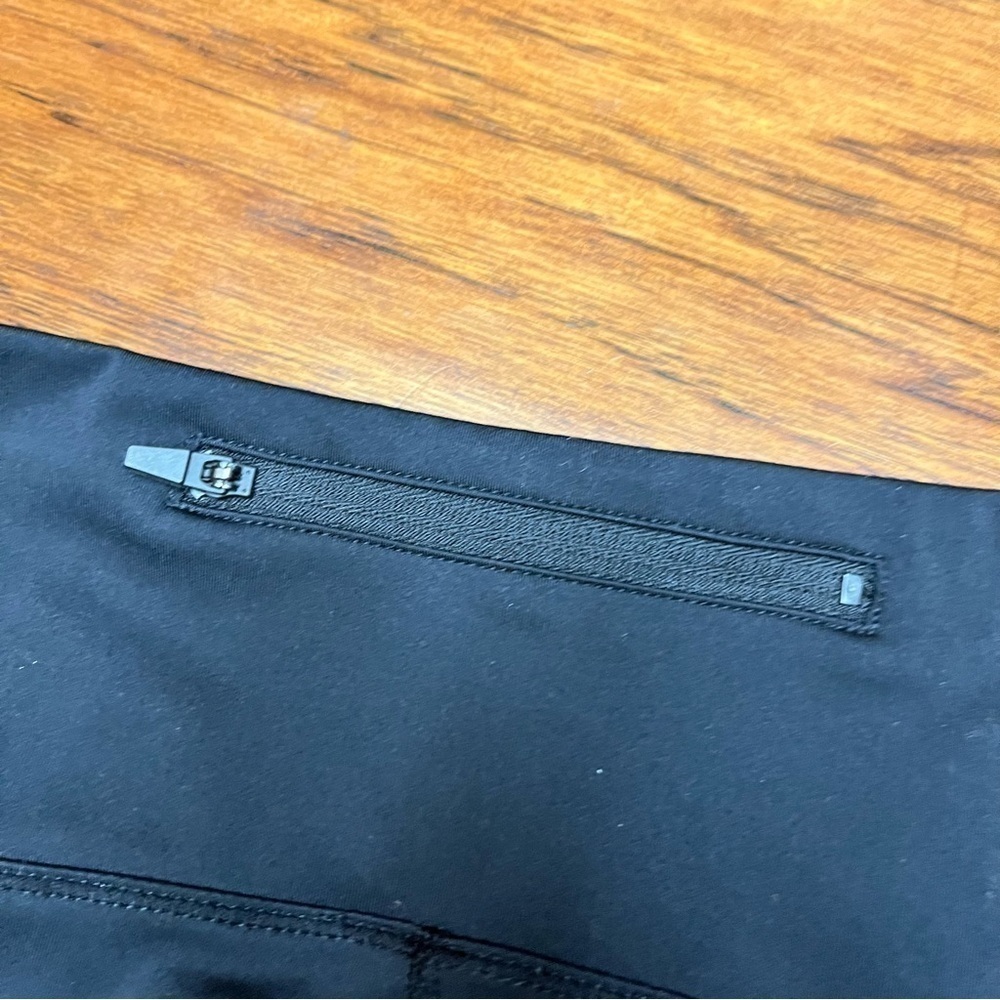 Good American Performance Leggings - image 7